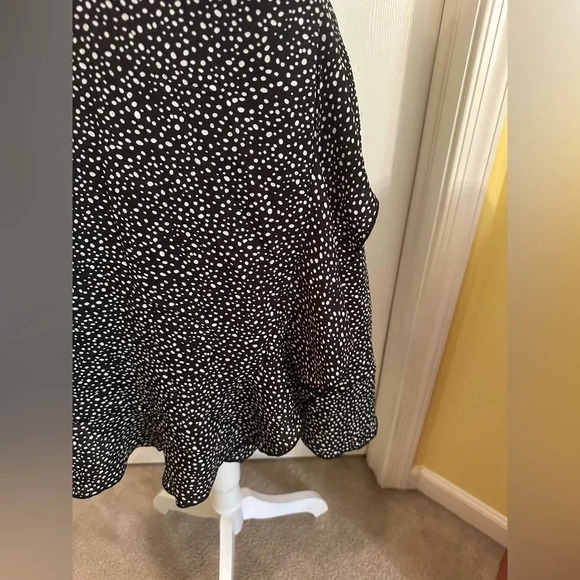 Polka dot spaghetti strap wrap dress - Picture 3 of 10